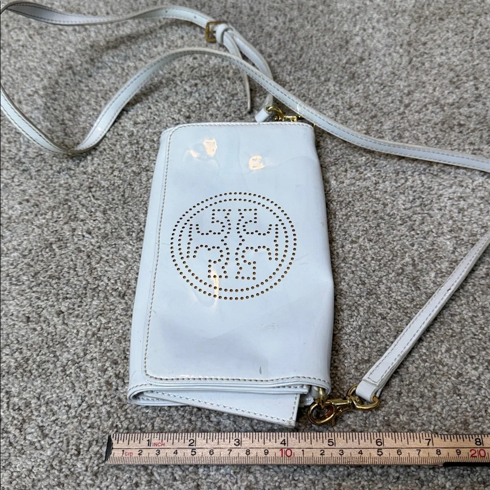 Tory Burch Kipp Perforated Logo Patent Leather Crossbody Bag White Gold